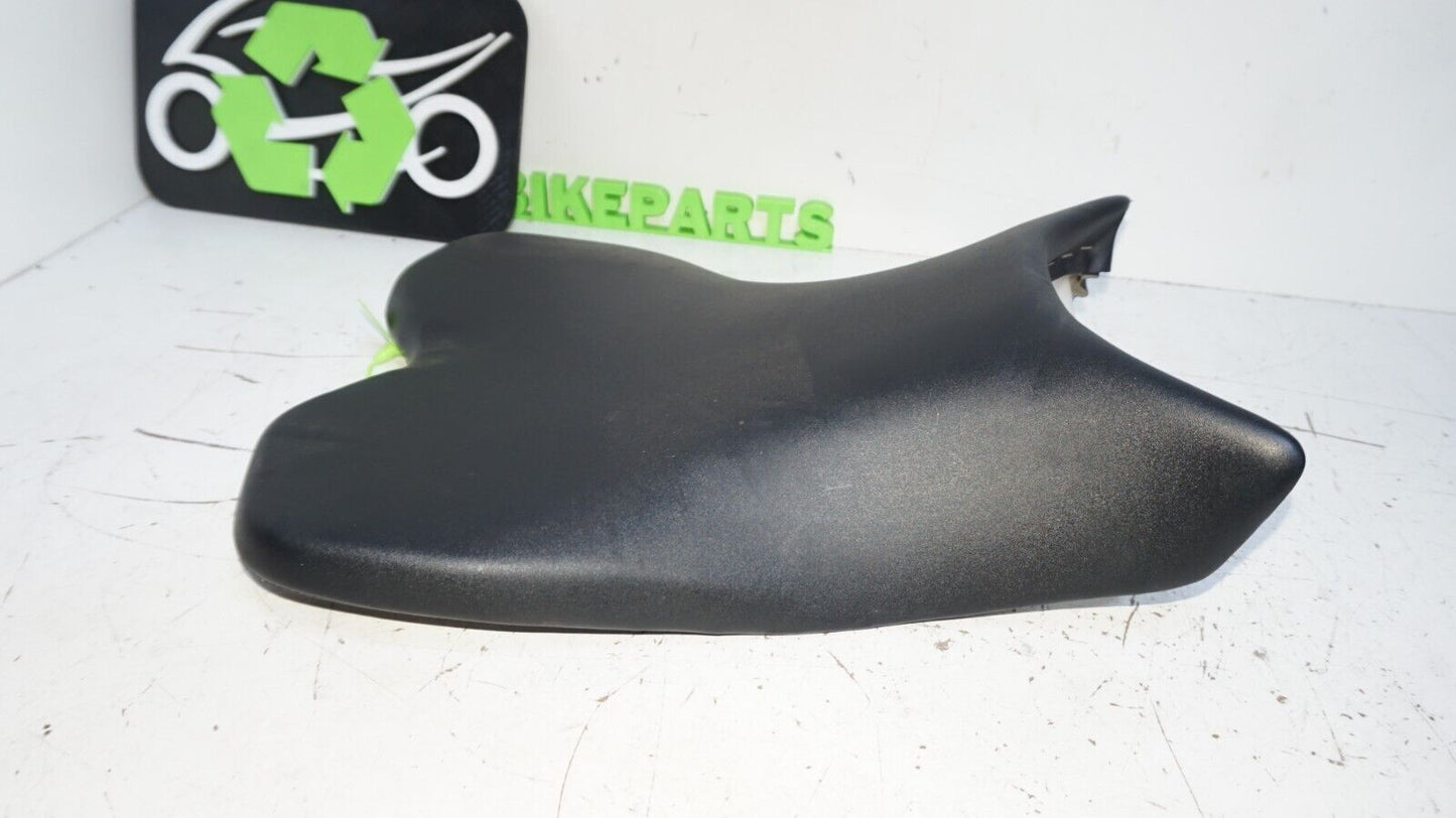 2009 - 14 Yamaha yzf R1 FRONT DRIVERS SEAT PAD SADDLE 14B-24710-00-00 147888 OEM