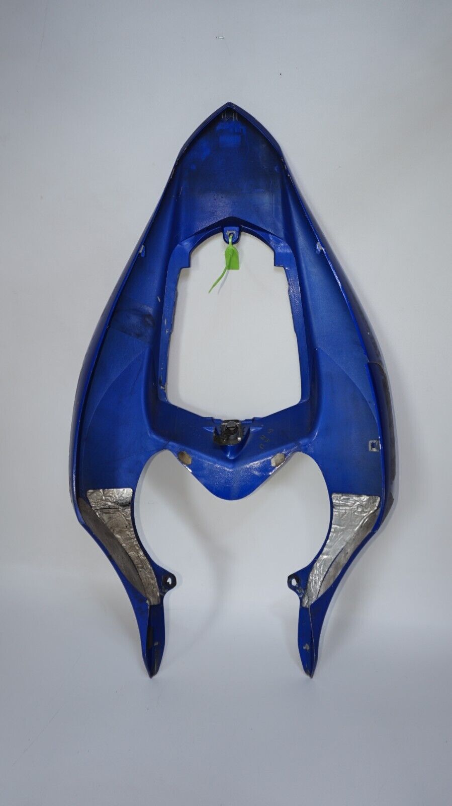 2004 05 06 YAMAHA YZF R1 OEM REAR BACK TAIL FAIRING COWL SHROUD 147428 OEM