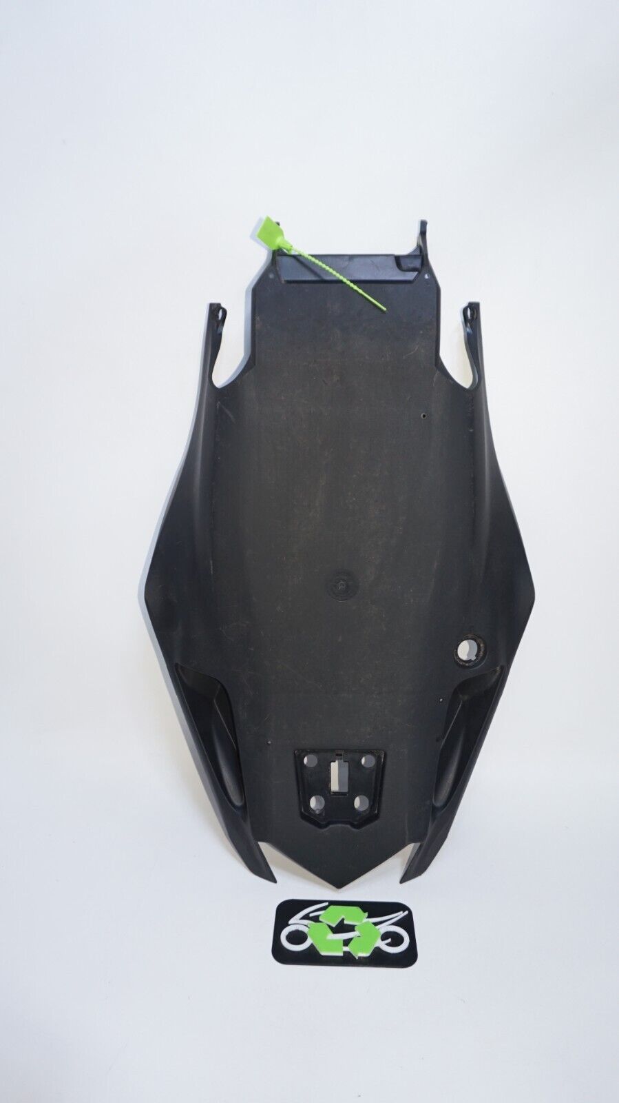 2013 14 15 16 Kawasaki Z800 ZR800 800 rear fender under tray pan 147484 OEM