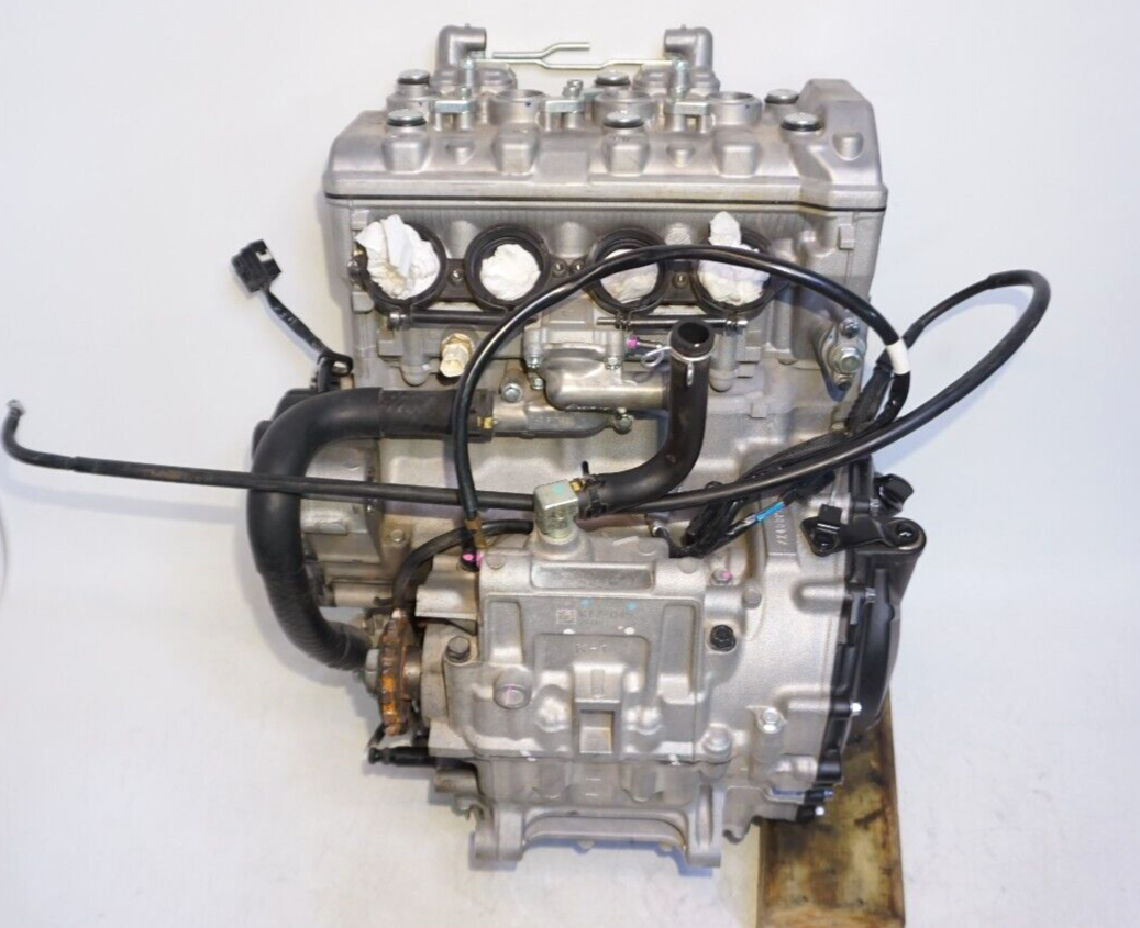 2023 KAWASAKI NINJA ZX4RR ZX4R ENGINE MOTOR 2,2121 MILES Mount Broken 160626 OEM