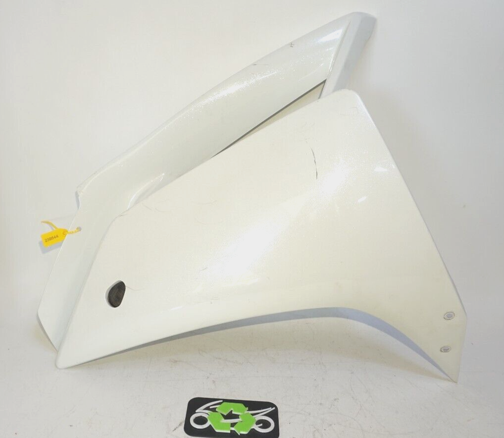 2007 - 2008 Yamaha R1 YZFR1 Left Mid Fairing 4C8-2835U-00 White 239544 OEM