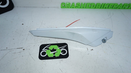 Kawasaki Z125 Pro 2017 2019 36041-0021 RIGHT TAIL Cover Plastic White 148713 OEM