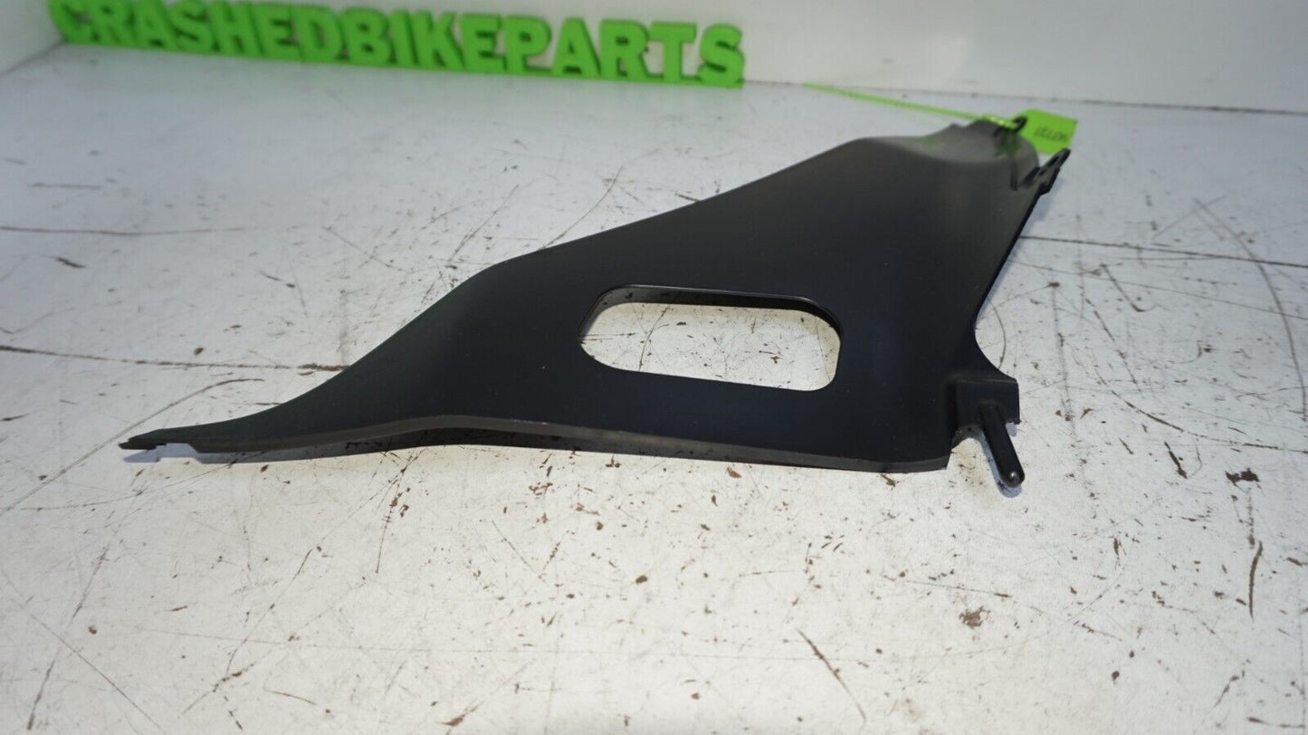 08 09 Suzuki GSXR 600 750 RIGHT FRONT SIDE PANEL COWL TRIM 94461-37H0 147727 OEM