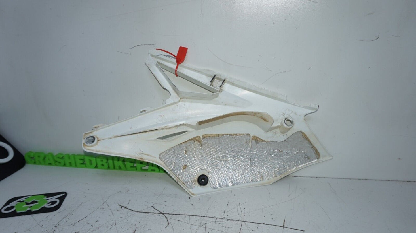 2016 - 18 OEM KAWASAKI KX450F KX 450F RIGHT SIDE COVER  WHITE 148429 OEM