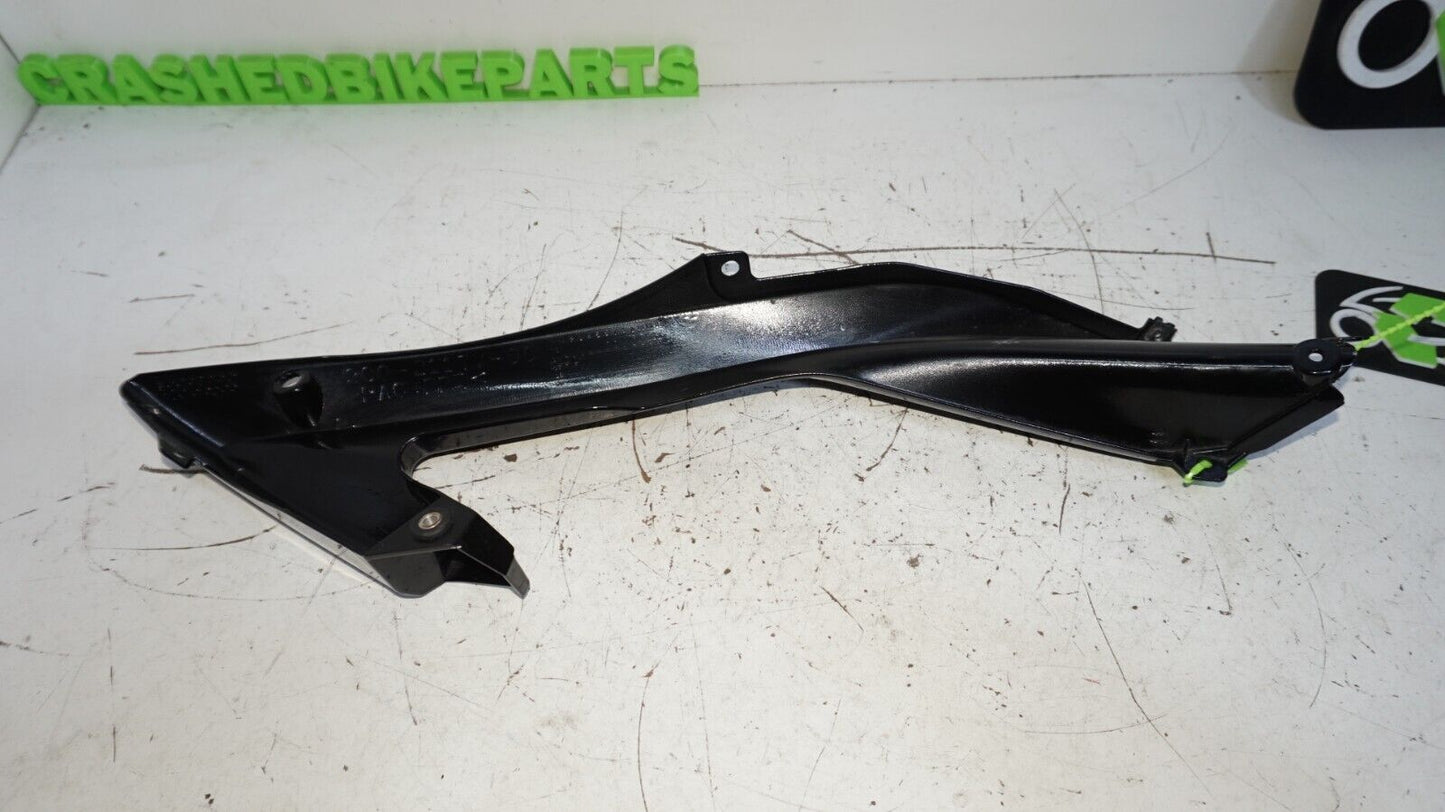 2006 07 YAMAHA YZF R6 RIGHT UPPER MID SIDE FAIRING COWL 2C0-2117V-00 147730 OEM