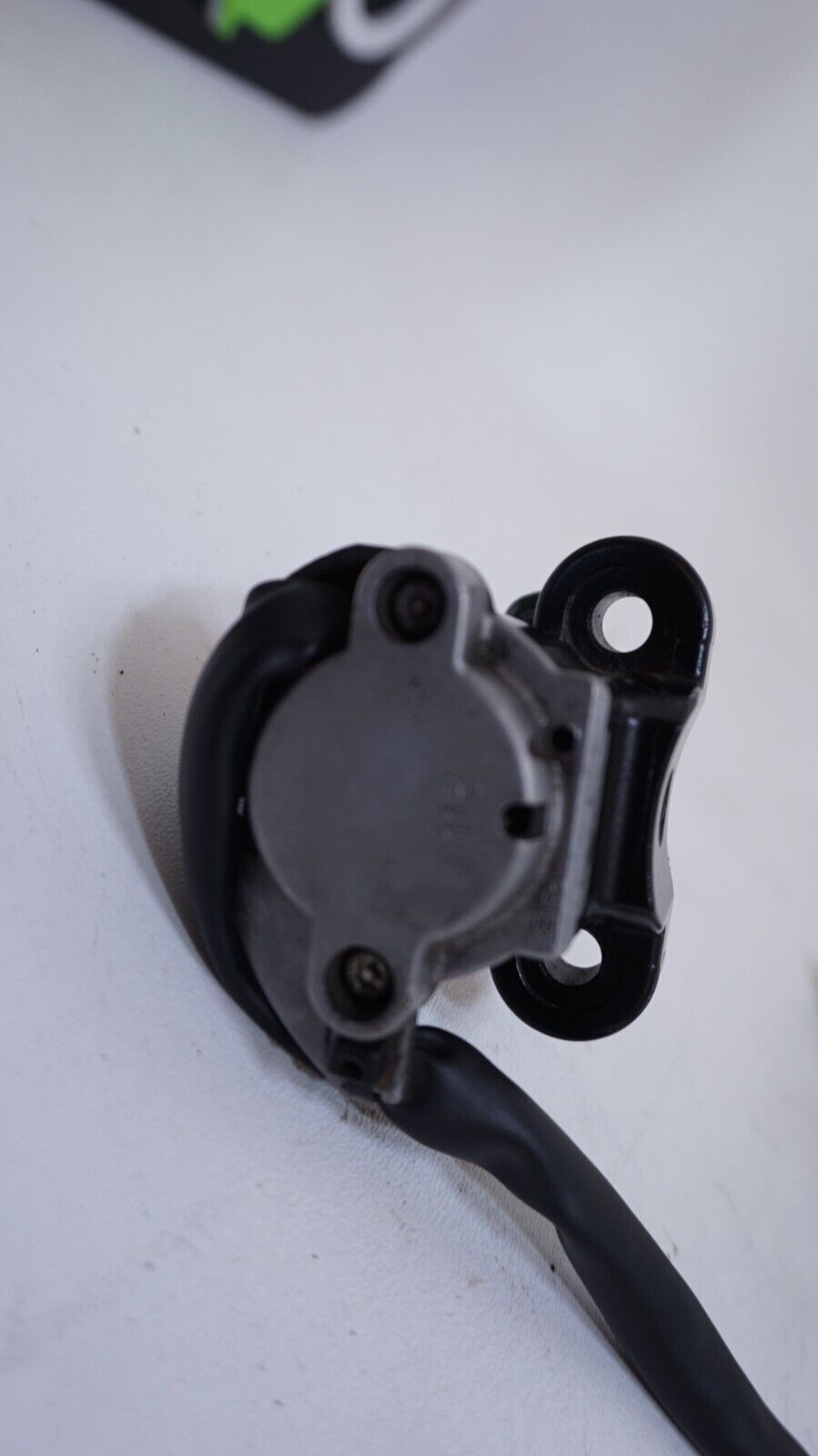 Ignition Lock Set 06-21 GSXR 600 05-23 GSXR 750 06-16 GSXR1000 Gas Cap 147252