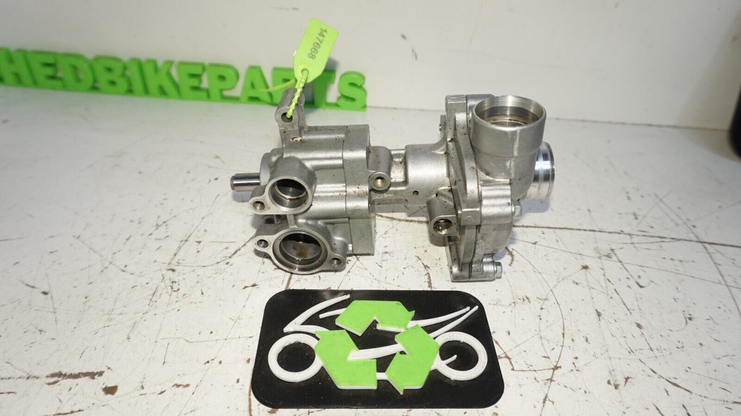 2009 - 2014 YAMAHA YZF R1 YZF-R1 OEM WATER PUMP OIL PUMP 147643 -FOR PARTS OEM