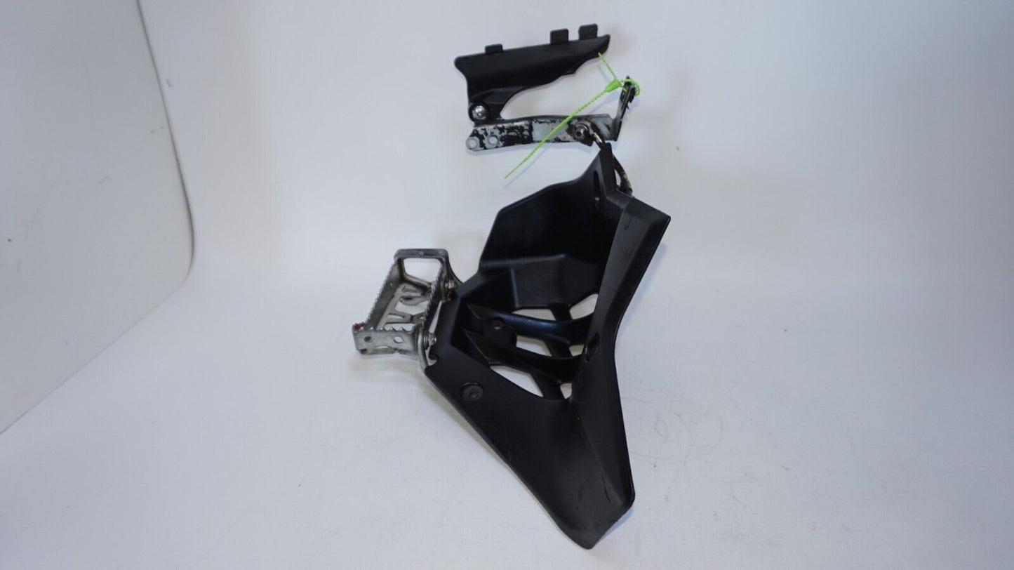 2020 09-23 YAMAHA YFZ450R LEFT  FOOTREST FOOTPEG FOOT REST PEG GUARD 147377 OEM