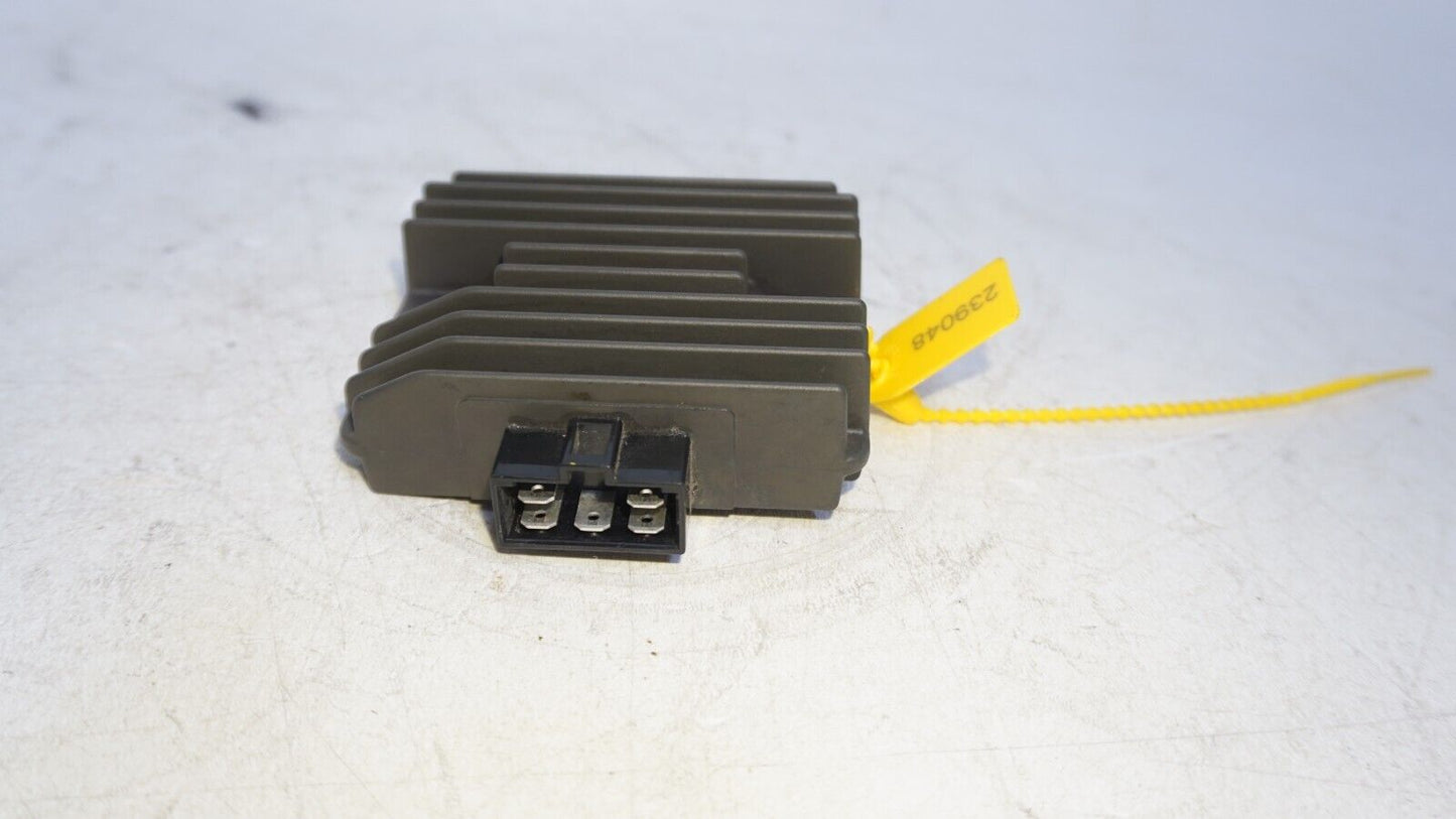 2009 - 2017 YAMAHA FZ6 FZ6R VOLTAGE REGULATOR RECTIFIER 239048 GENUINE OEM