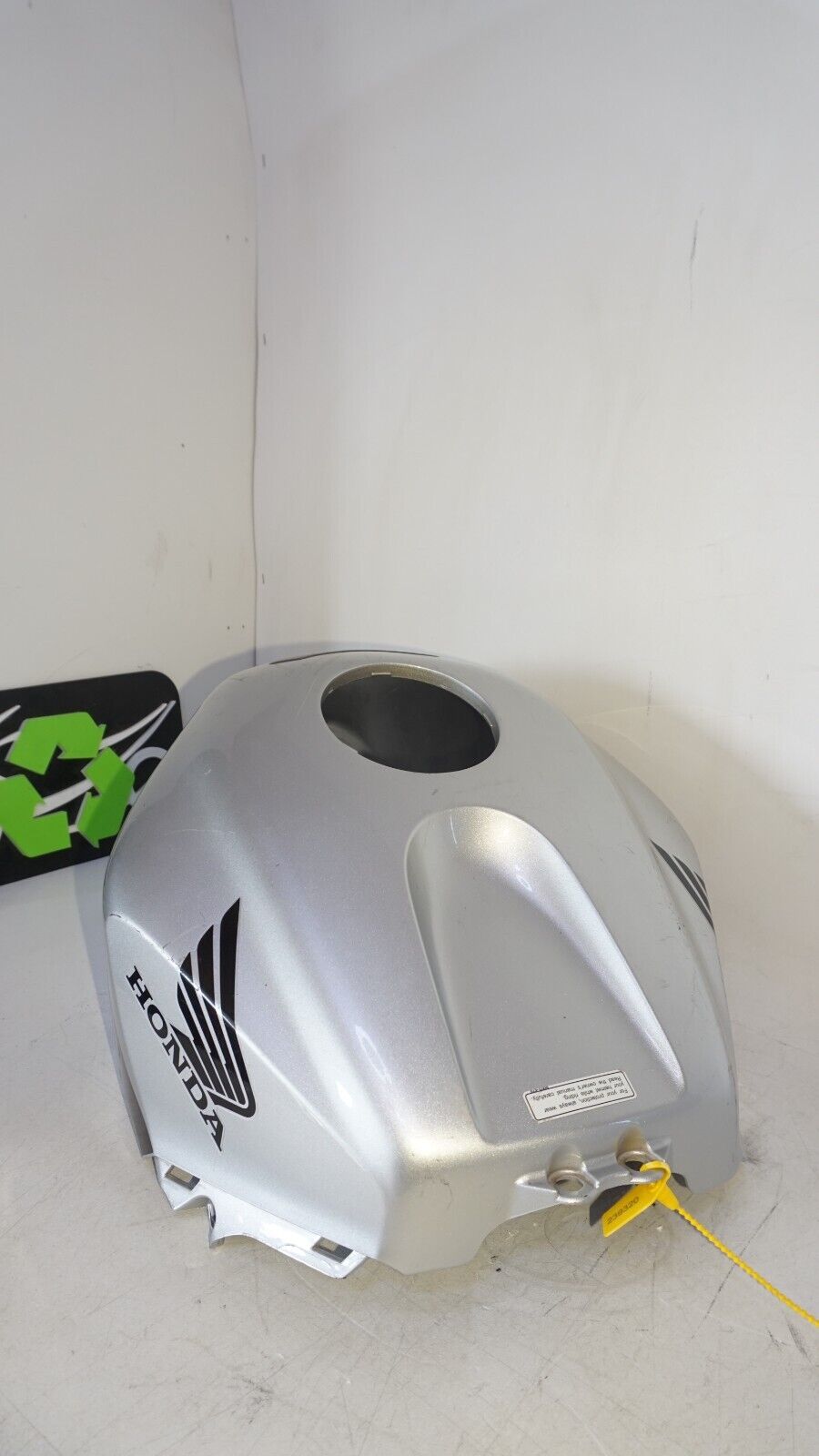 2007 - 2012 Honda CBR 600 RR FUEL TANK COVER Plastic Silver GENUINE 239320 OEM