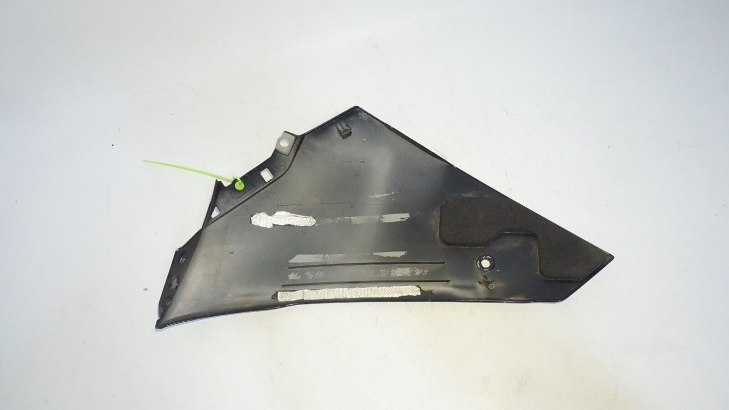 2009 - 2014 Yamaha R1 Lower RIGHT Belly Fairing 147164 OEM