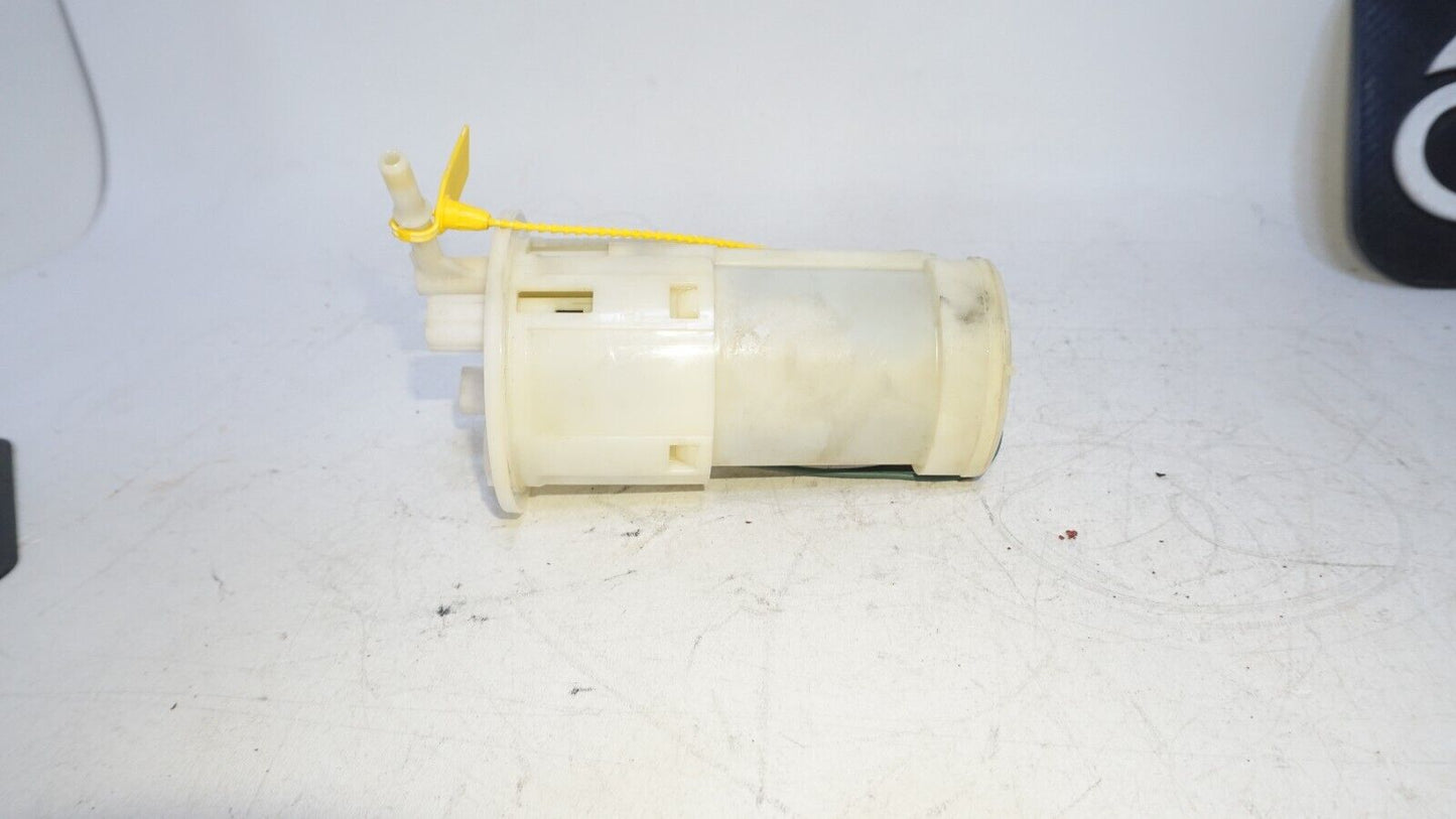 2009 - 2014 YAMAHA YZF R1 1000 FUEL PUMP 09 10 11 12 13 14 239397 OEM