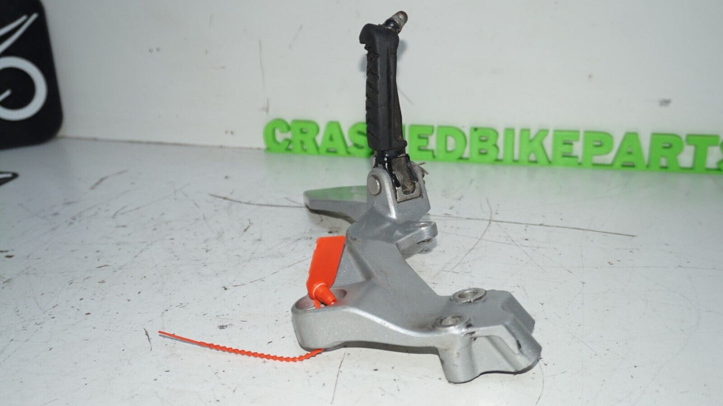 2016 KTM 390 Duke LEFT FRONT FOOT REST PEG STEP Shifter peg 148349 OEM