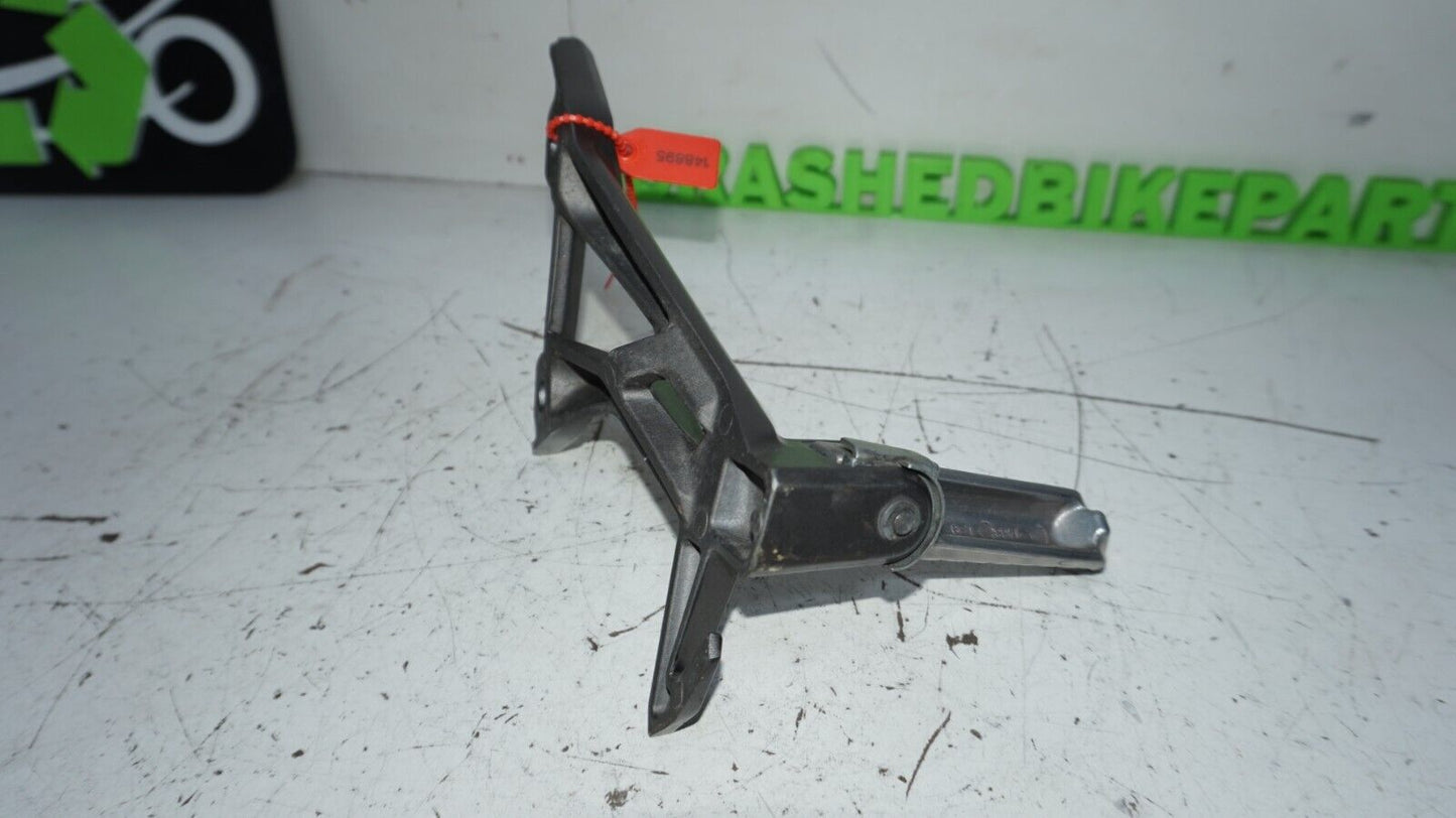 2013 - 17 KAWASAKI NINJA 300 EX300 LEFT REAR FOOT PEG  35063-0841 148895 OEM